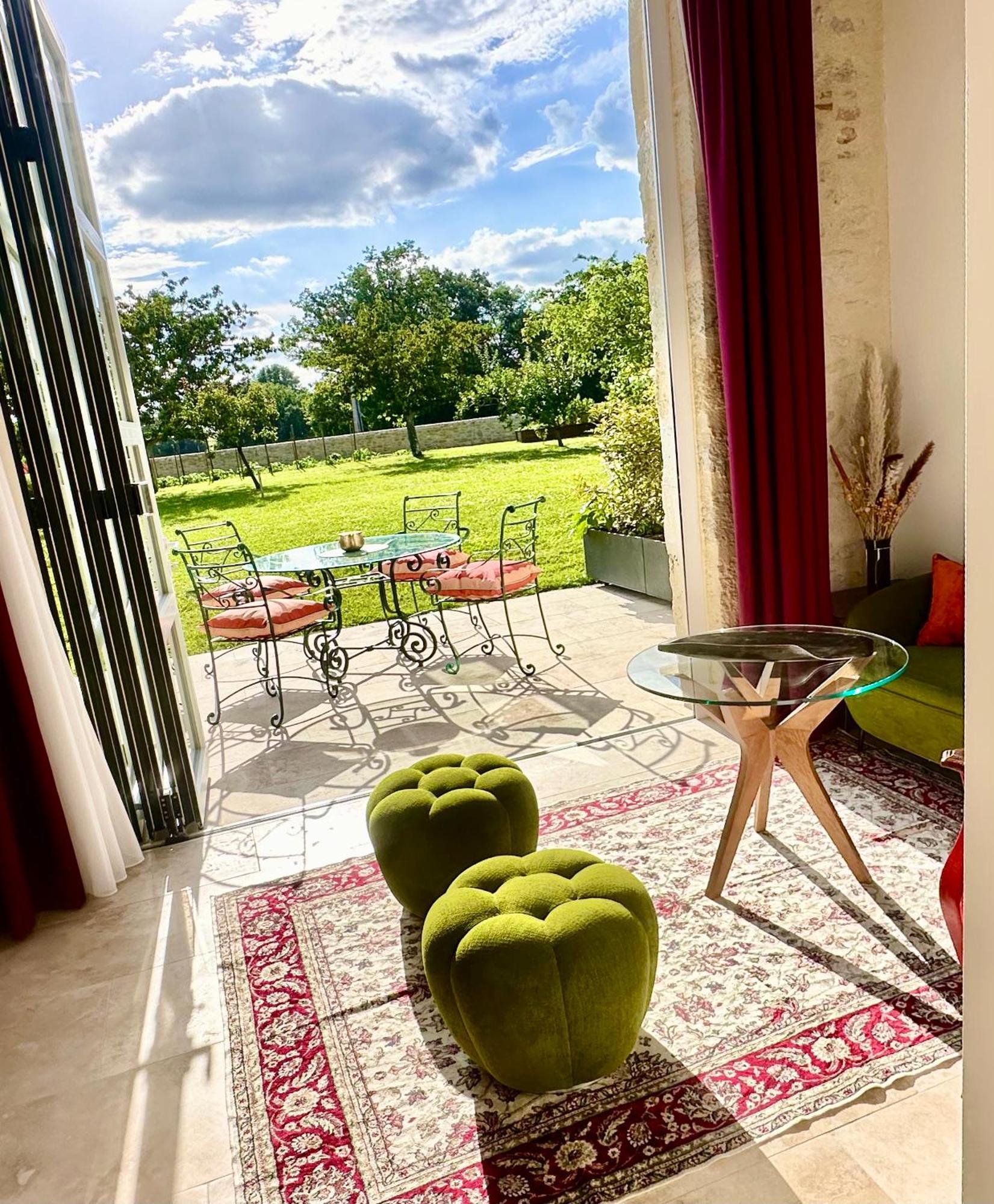 Chateau De Lafont Suites Saint-Vivien  Экстерьер фото