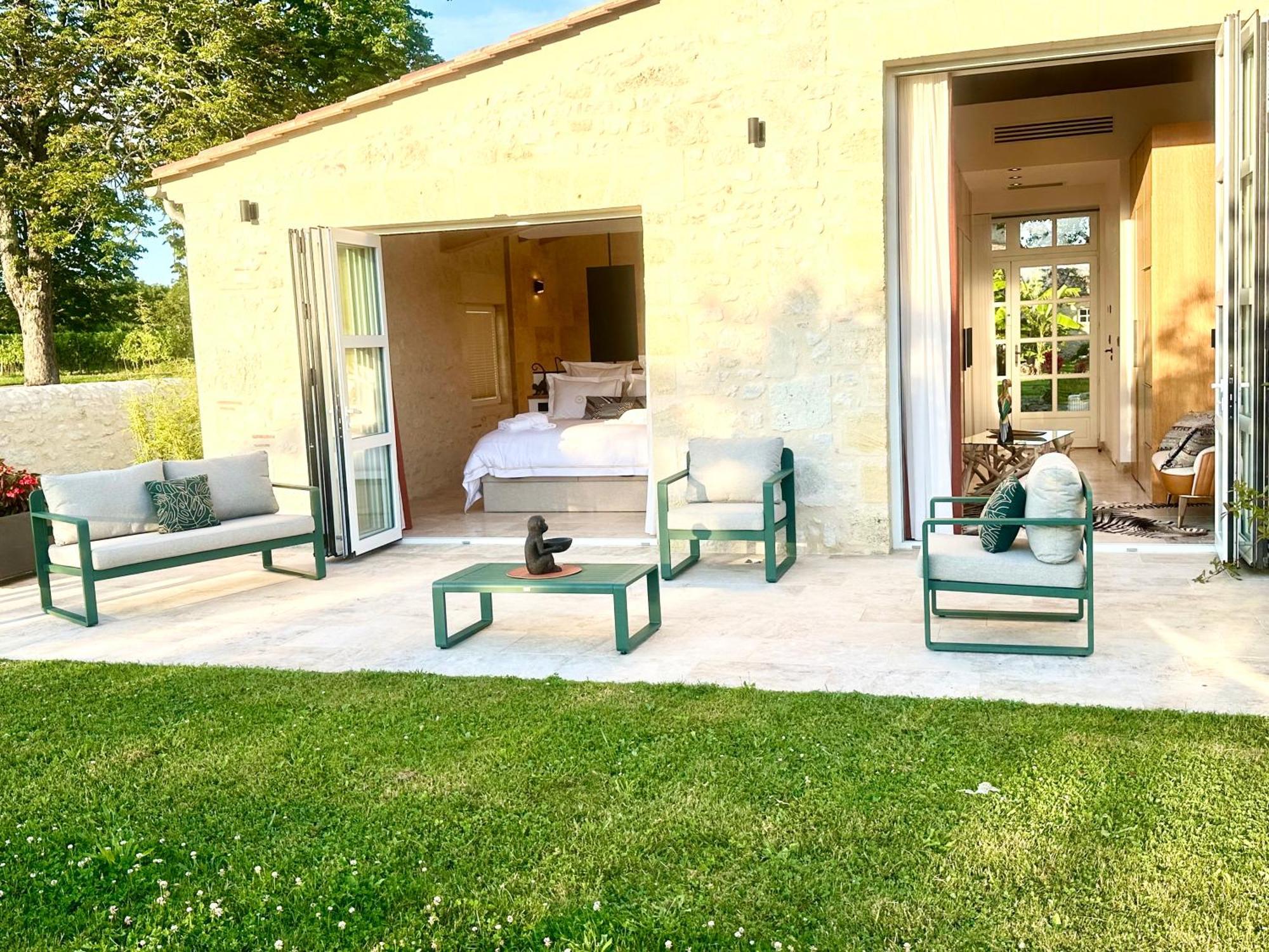 Chateau De Lafont Suites Saint-Vivien  Экстерьер фото