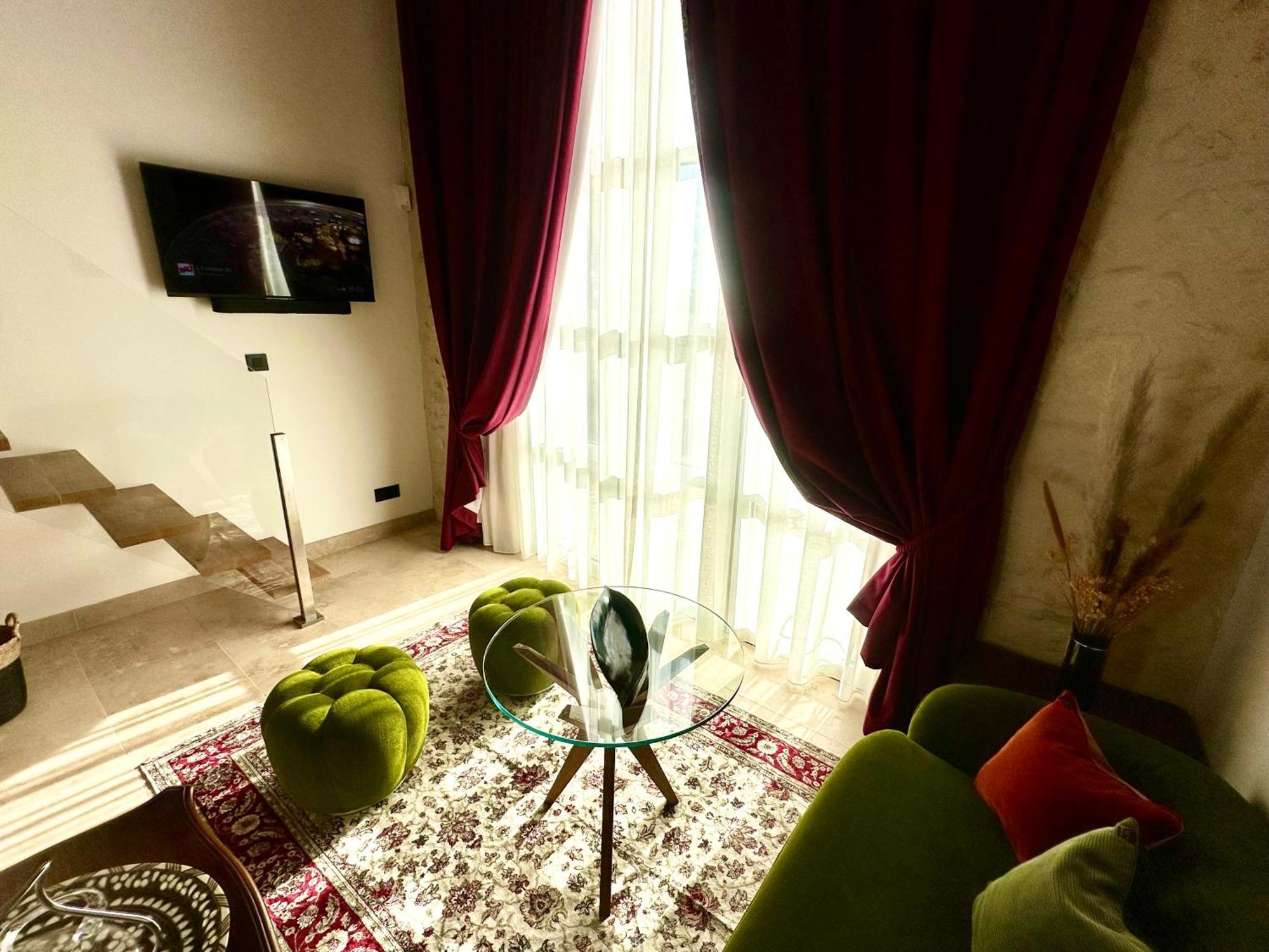 Chateau De Lafont Suites Saint-Vivien  Экстерьер фото
