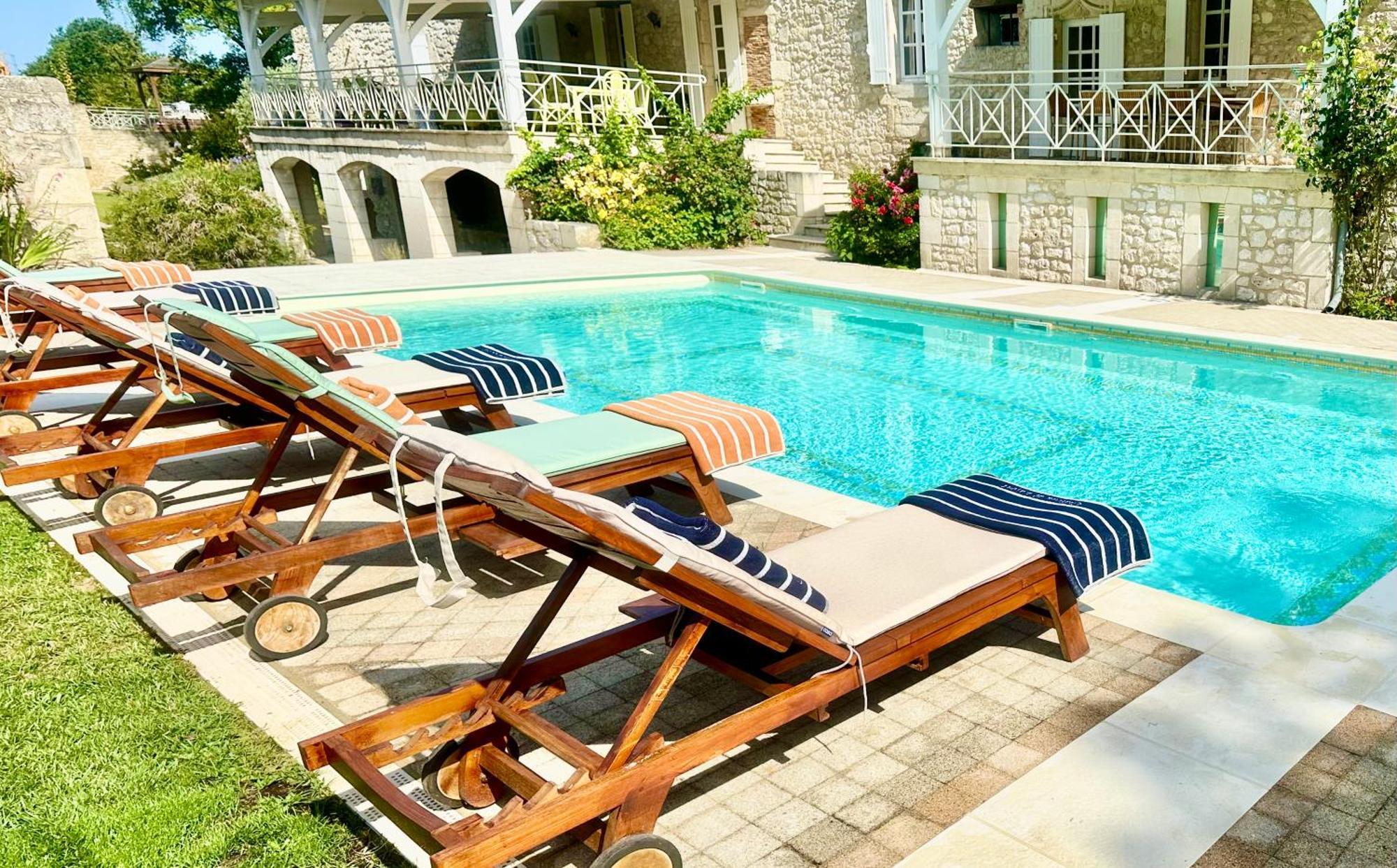 Chateau De Lafont Suites Saint-Vivien  Экстерьер фото