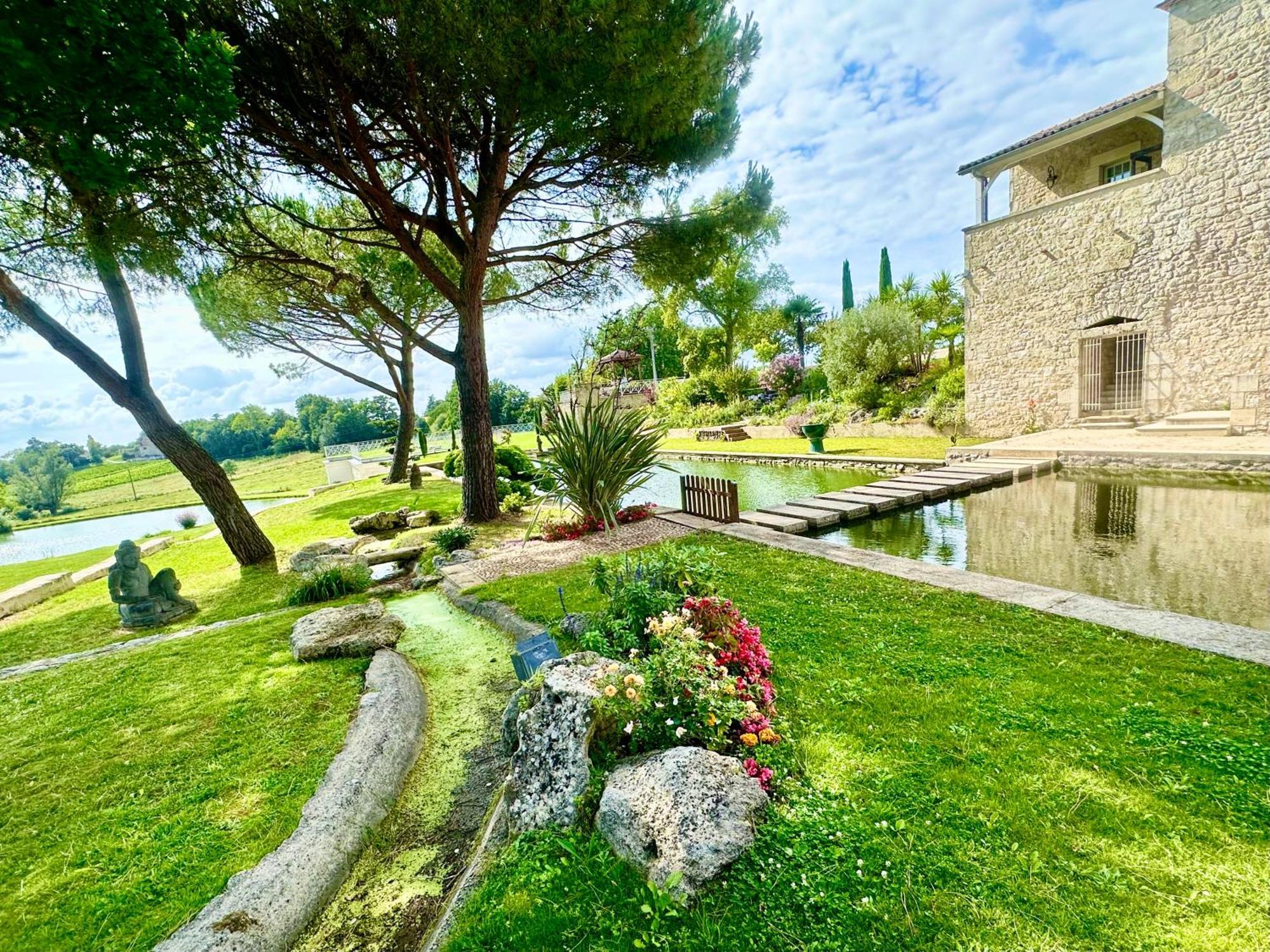 Chateau De Lafont Suites Saint-Vivien  Экстерьер фото