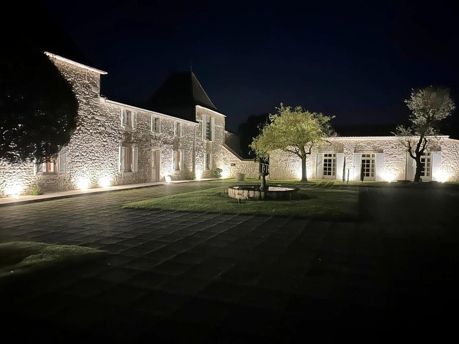 Chateau De Lafont Suites Saint-Vivien  Экстерьер фото